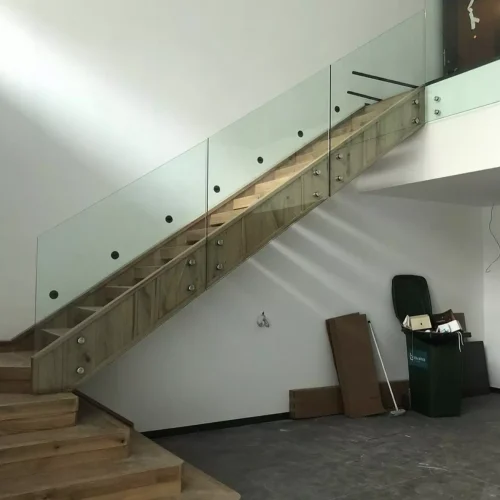 ahsapmerdiven-camkorkuluk