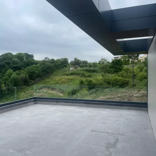 cat-cam-balkon-salam