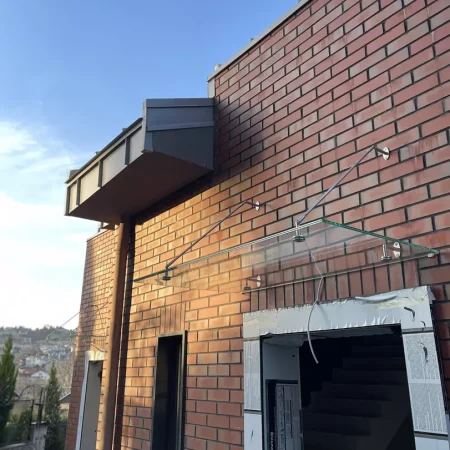 paslanmaz-cam-saçak